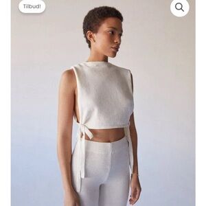 Alohas Shelter Knit Open Vest Ivory